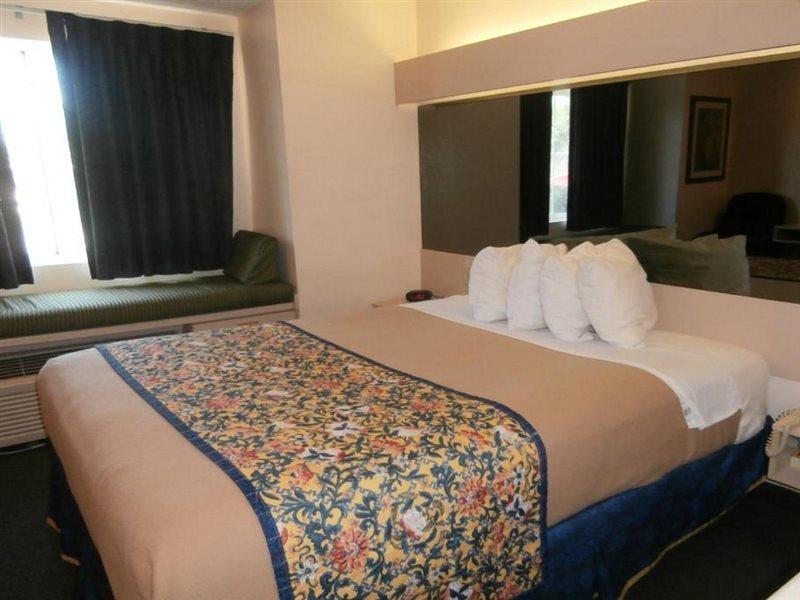 America'S Best Value Inn & Suites-Mcdonough Ngoại thất bức ảnh
