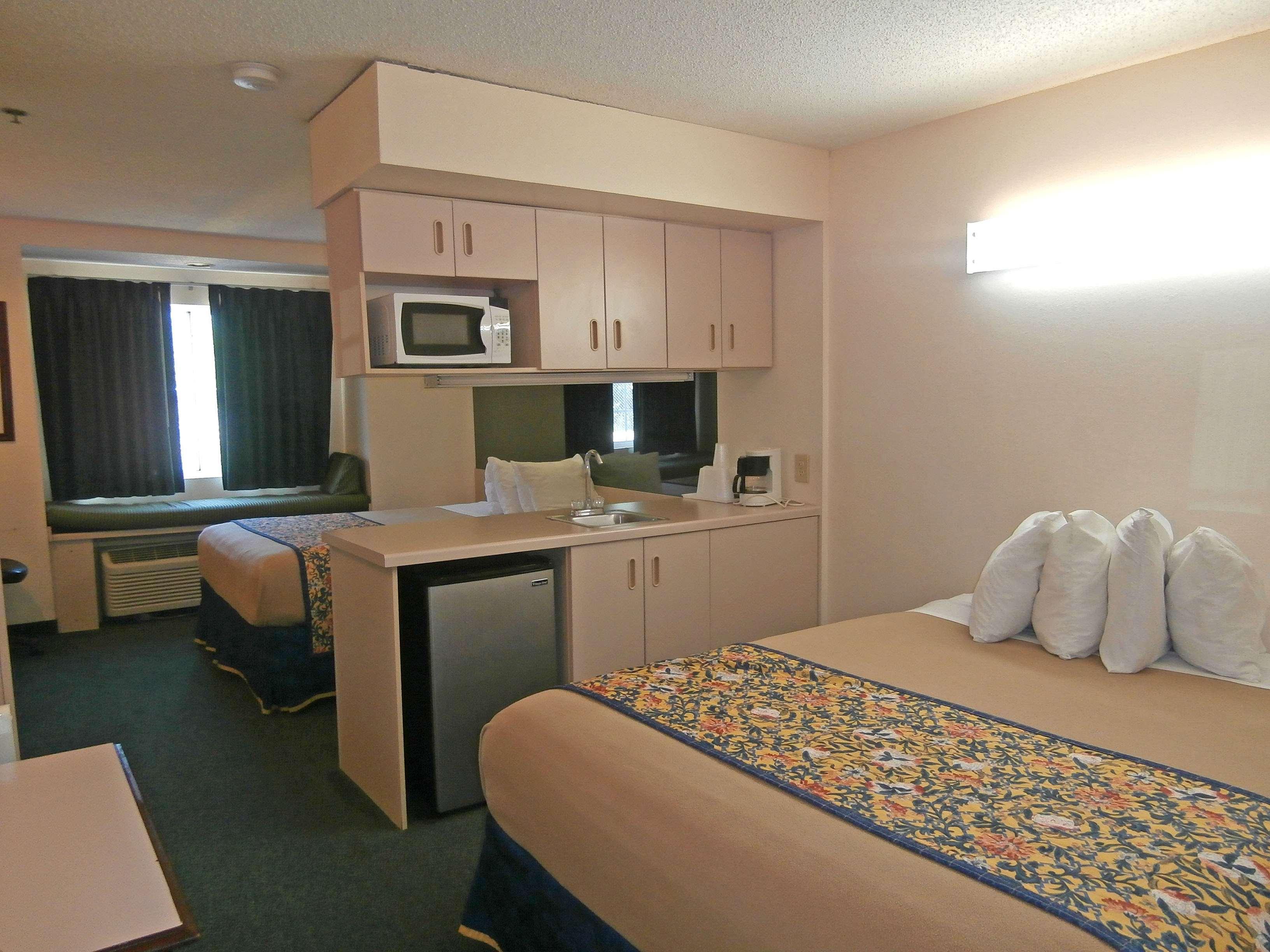 America'S Best Value Inn & Suites-Mcdonough Ngoại thất bức ảnh